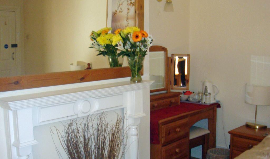 Harlequin With Parking Guest house 4*