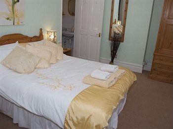 Guest house Harlequin With Parking 4*